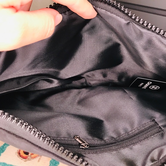 Black Chanel BeautyTravel Cosmetic Bag For Women Large Capacity. - Picture 6 of 10